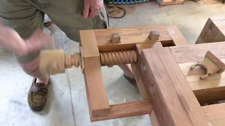 Woodworking vise Tail vise End vise [upl. by Lavella]