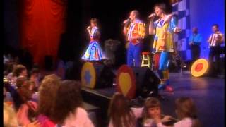 Sharon Lois amp Bram Sing A to Z  Tzena Tzena [upl. by Fia]